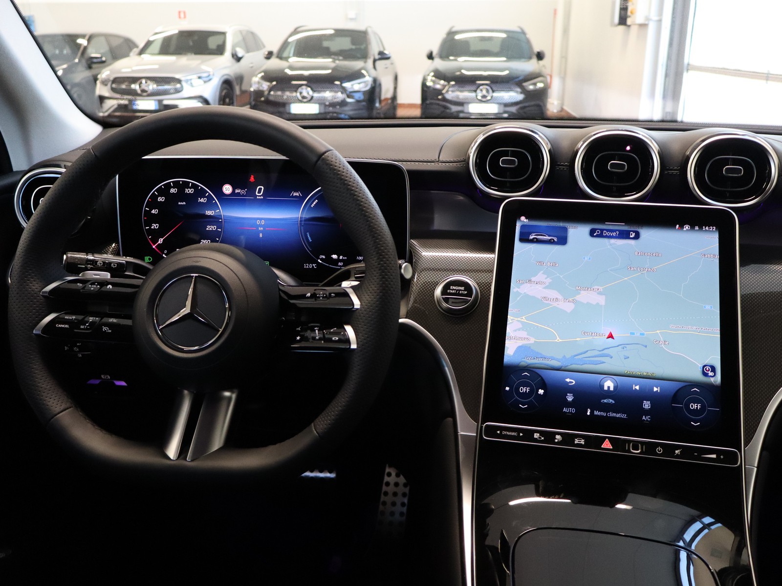 12 - Mercedes GLC suv 300 de plug in hybrid amg line advanced tech 4matic 9g-tronic