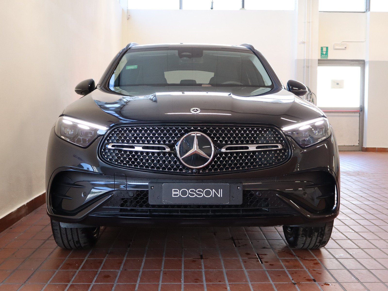 2 - Mercedes GLC suv 300 de plug in hybrid amg line advanced tech 4matic 9g-tronic