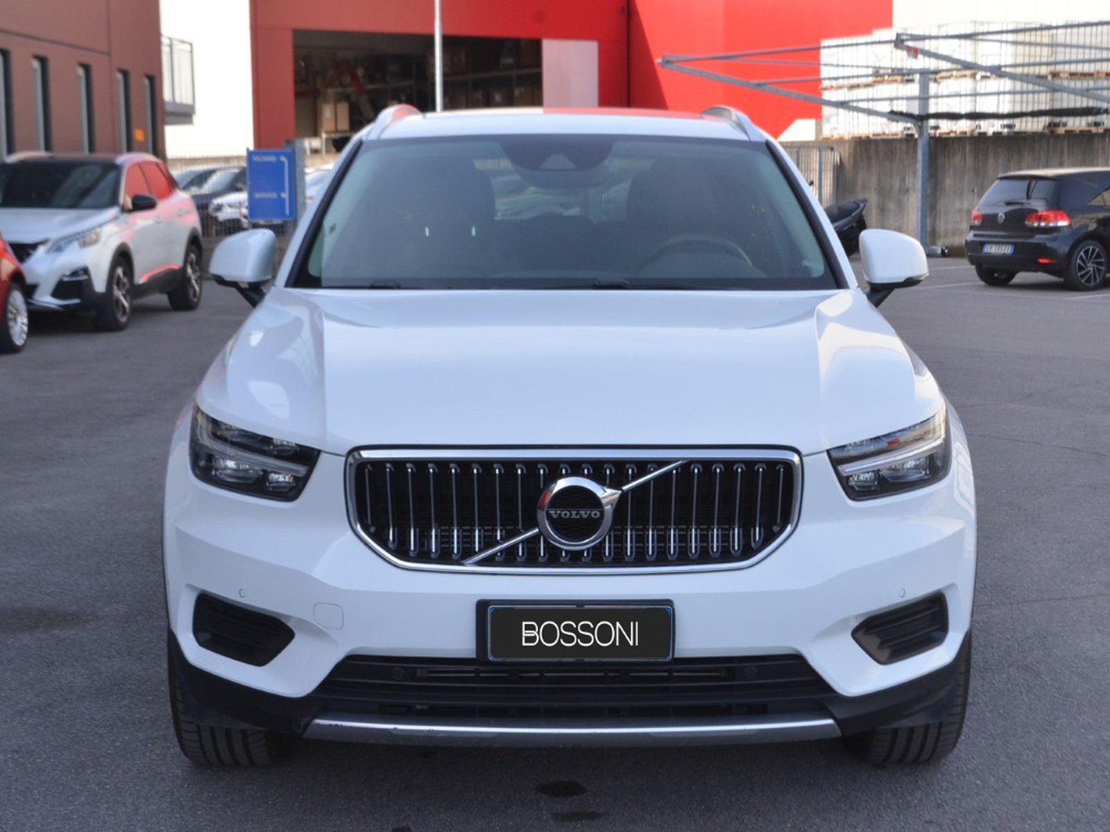 2 - Volvo XC40 1.5 t4 recharge plug-in-hybrid inscription geartronic my21