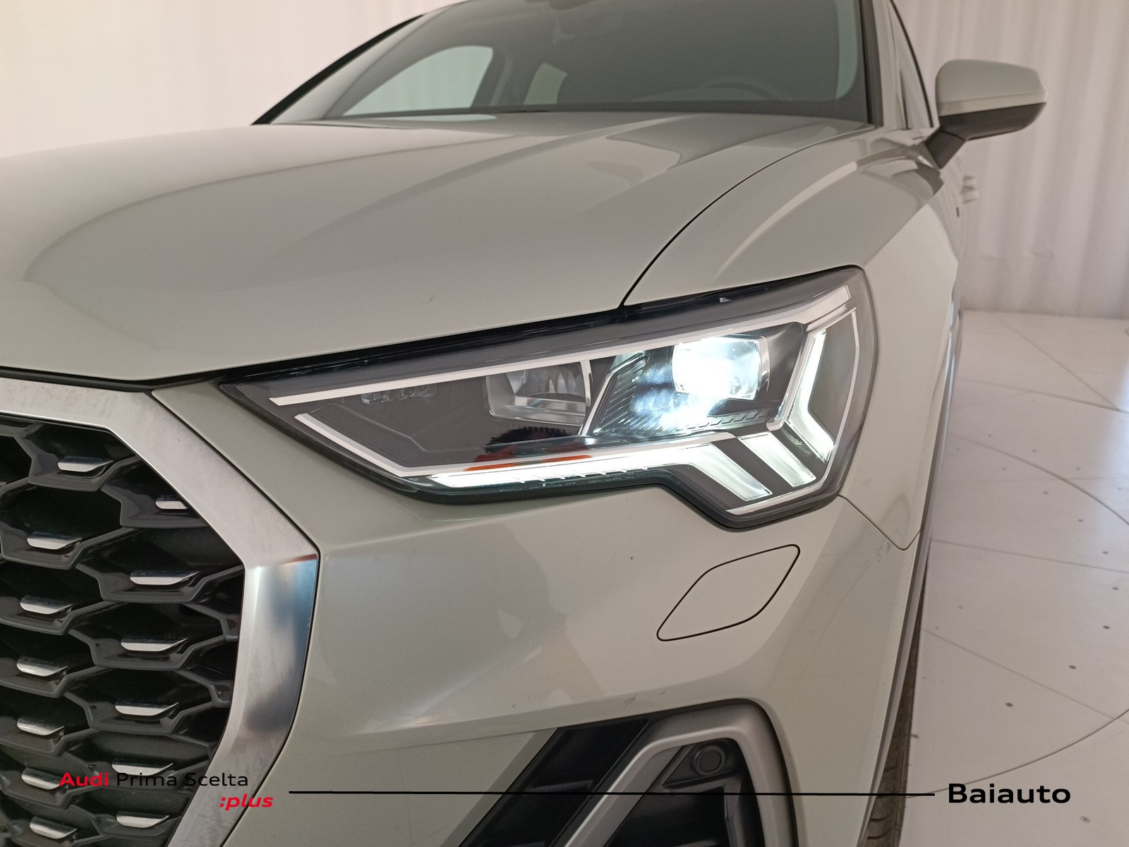 27 - Audi Q3 sportback 35 2.0 tdi s line edition s tronic