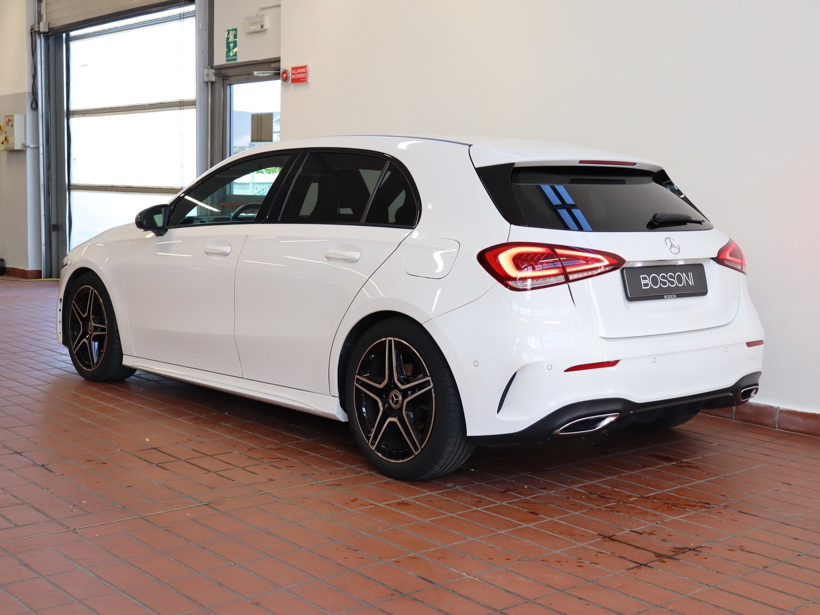 5 - Mercedes Classe A 180 premium 7g-dct