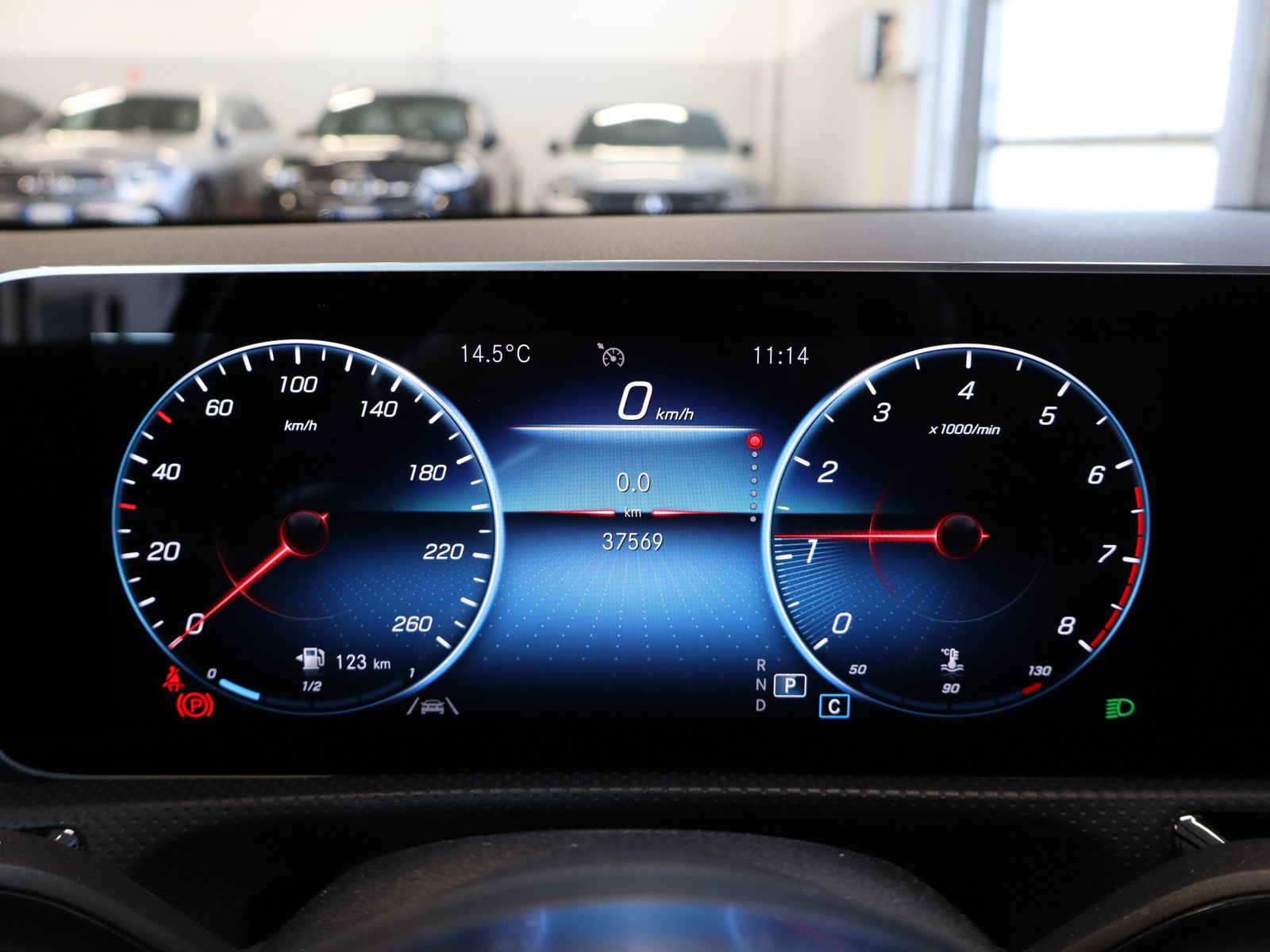 9 - Mercedes Classe A 180 premium 7g-dct