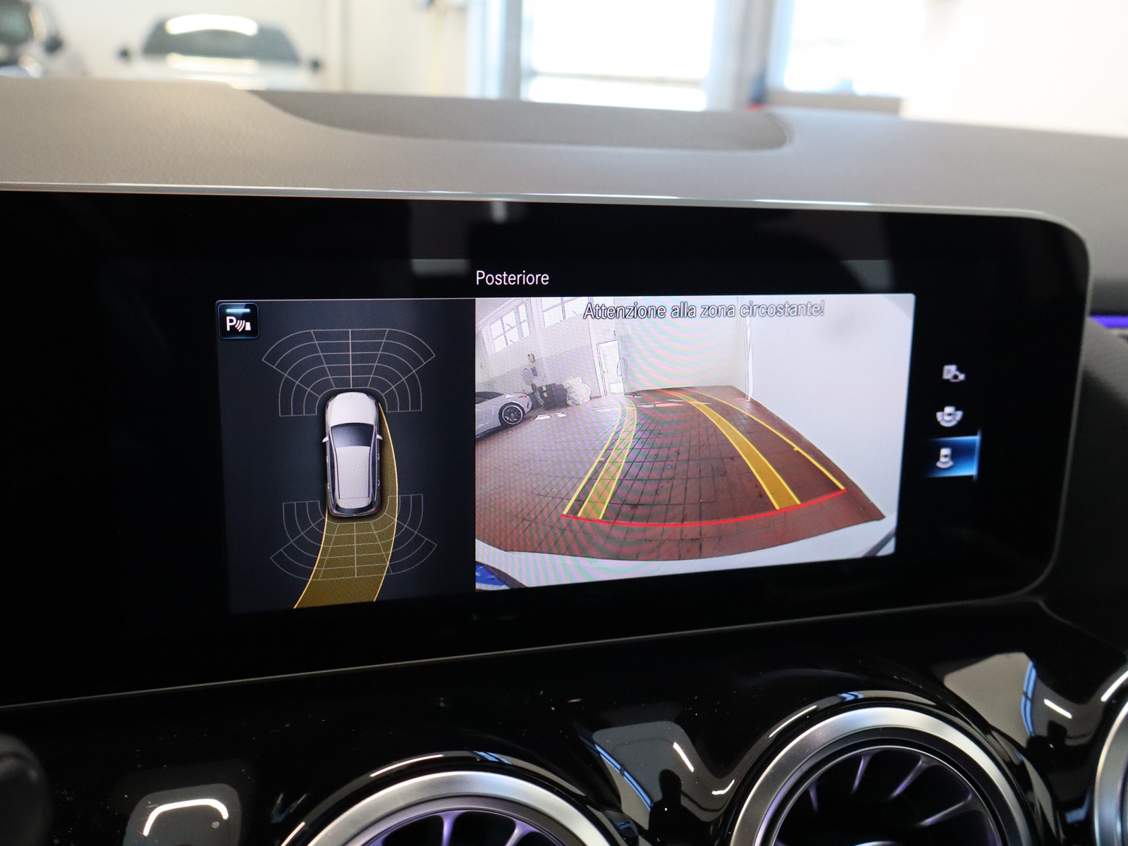 11 - Mercedes Classe B 200 d premium 8g-dct