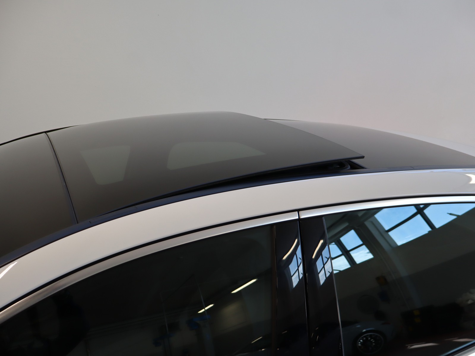 18 - Mercedes Classe B 200 d premium 8g-dct