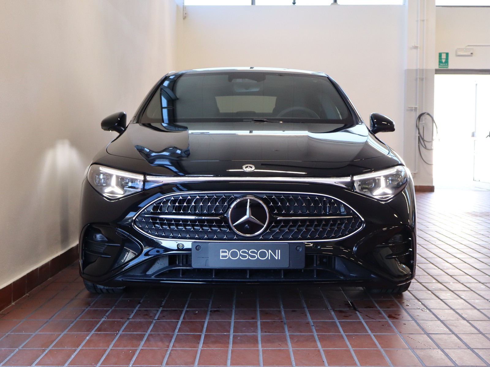 2 - Mercedes CLA 200 premium 4matic auto