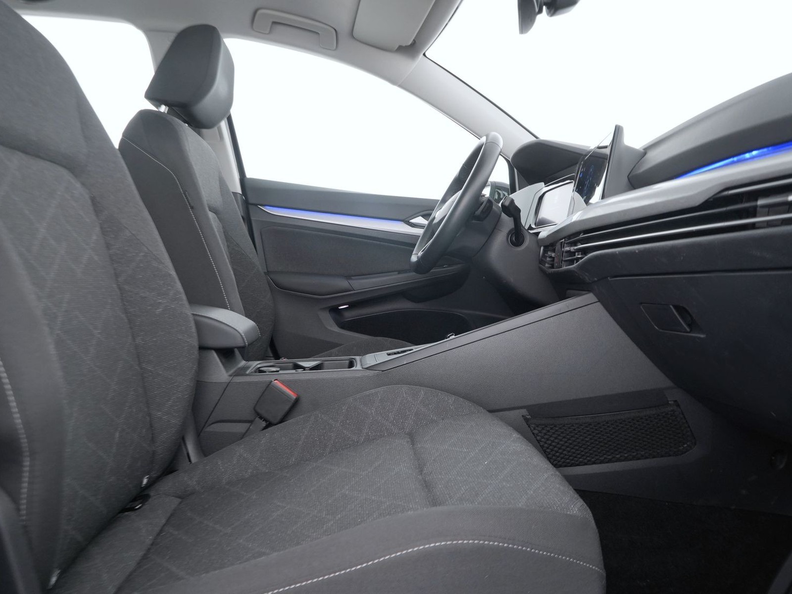 8 - Volkswagen Golf 2.0 tdi scr 115cv life dsg