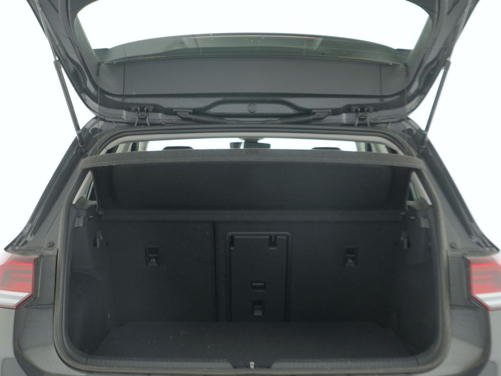 10 - Volkswagen Golf 2.0 tdi scr 115cv life dsg