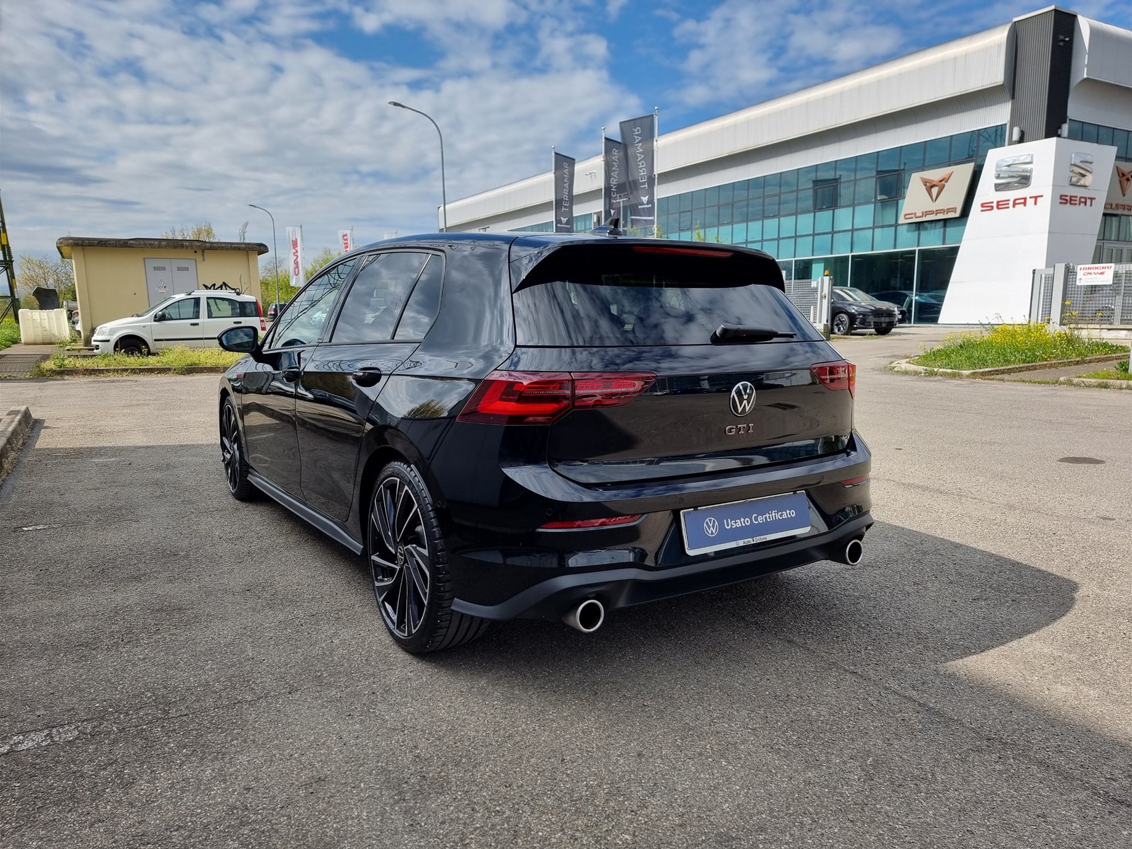 4 - Volkswagen Golf 2.0 tsi 245cv gti dsg