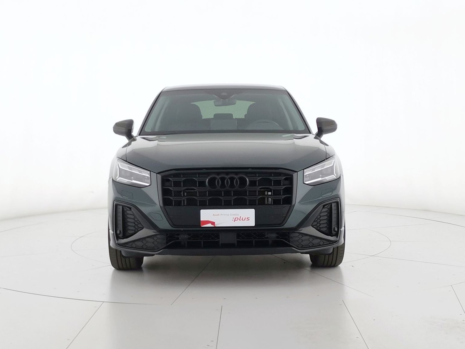 14 - Audi Q2 35 1.5 tfsi carbon edition s tronic