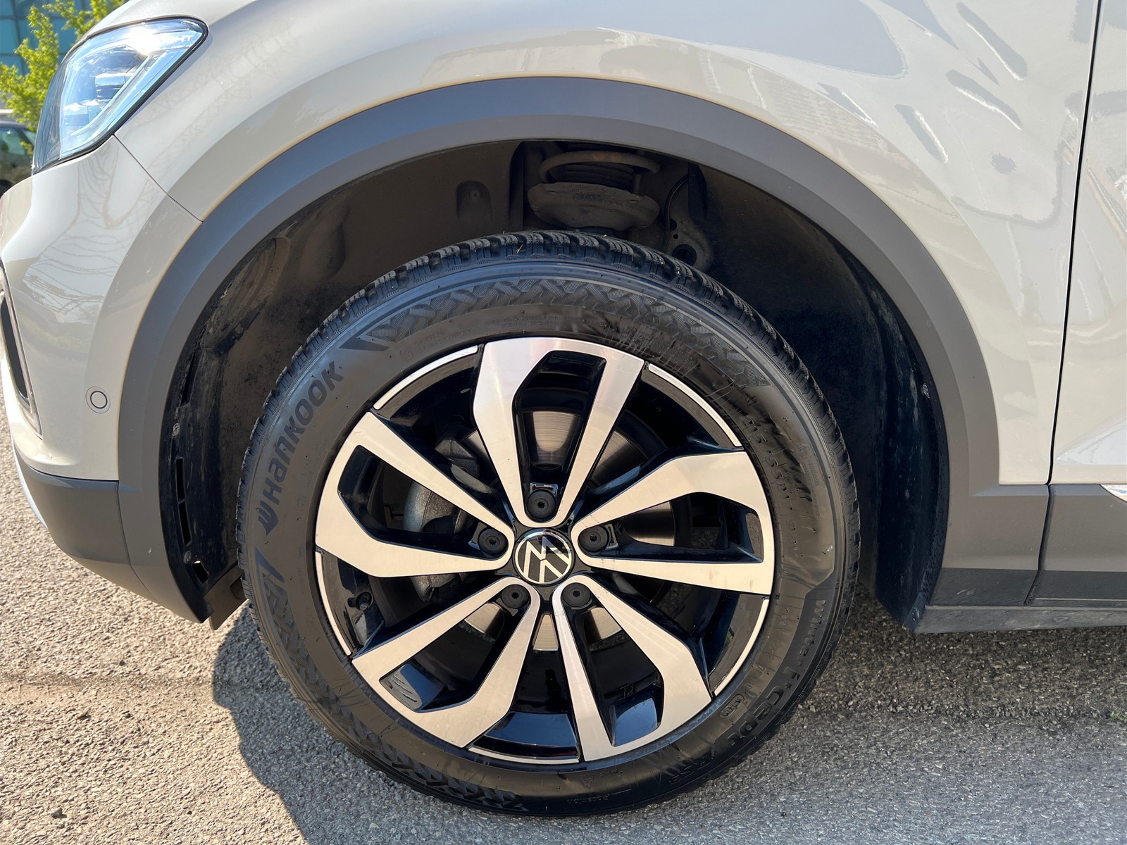 5 - Volkswagen T-Roc 1.0 tsi 110cv style