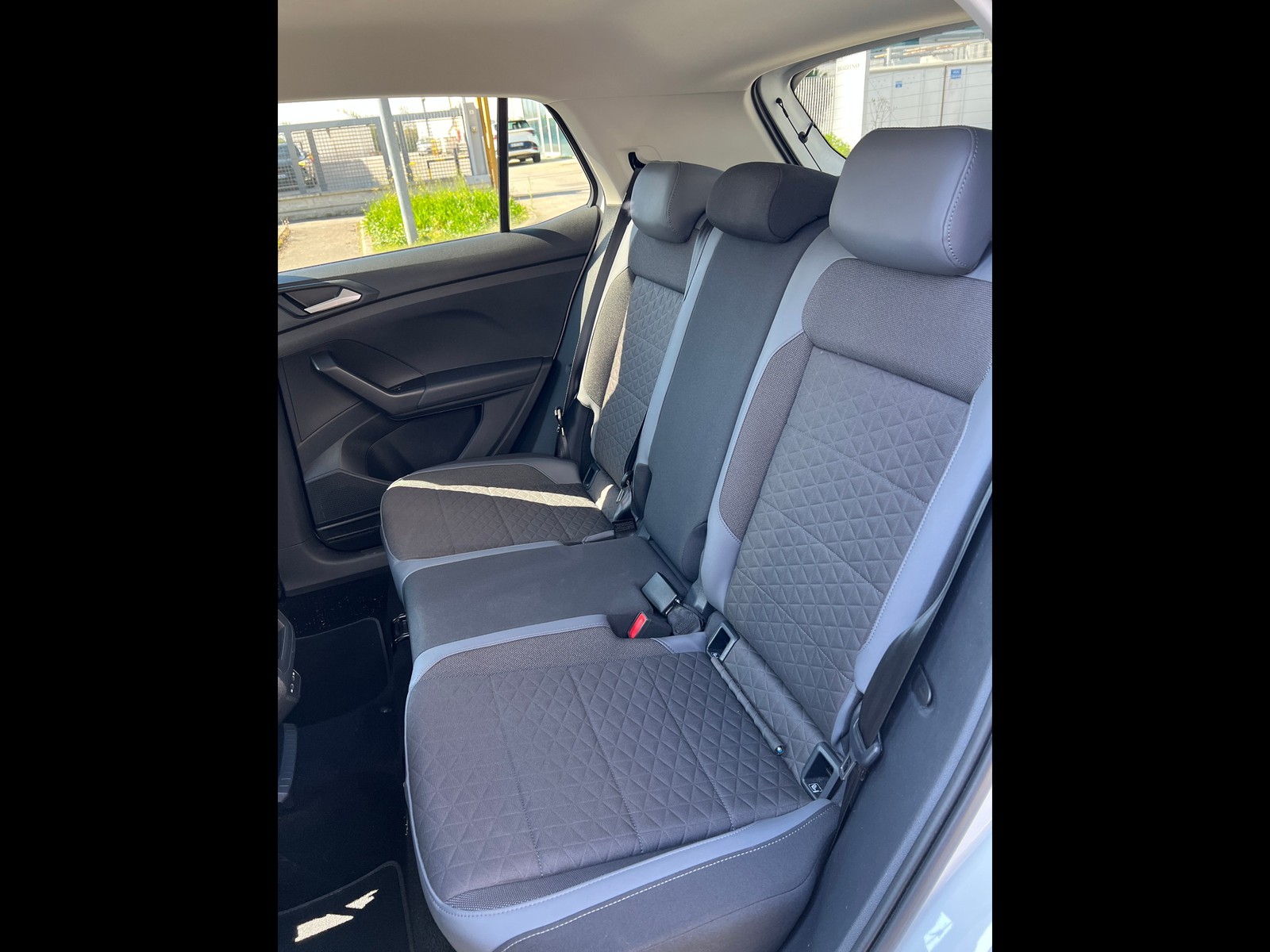 8 - Volkswagen T-Cross 1.0 tsi 110cv advanced dsg