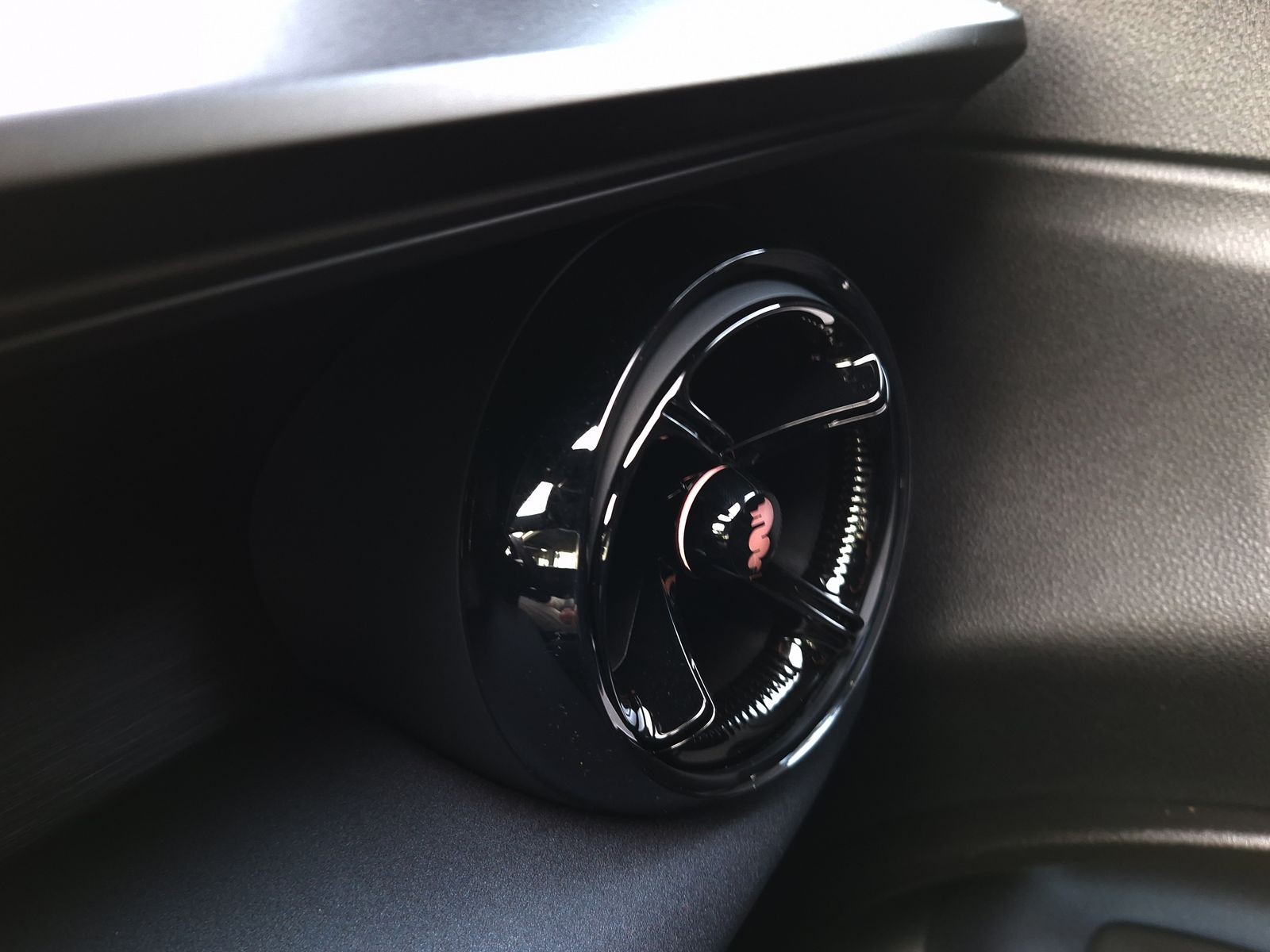 21 - Alfa Romeo Junior 1.2 hybrid 145cv ibrida edct6