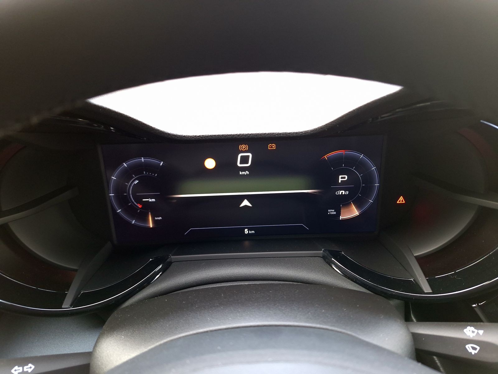 10 - Alfa Romeo Junior 1.2 hybrid 145cv ibrida edct6