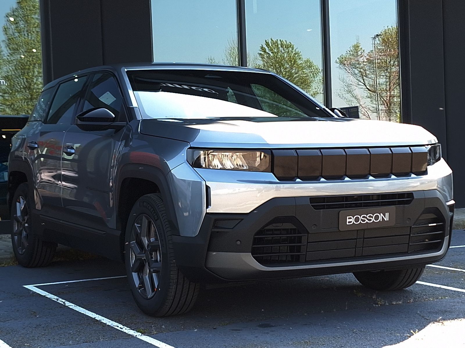 3 - Jeep Compass 1.2 turbo e-hybrid mhev 145cv altitude fwd edct6