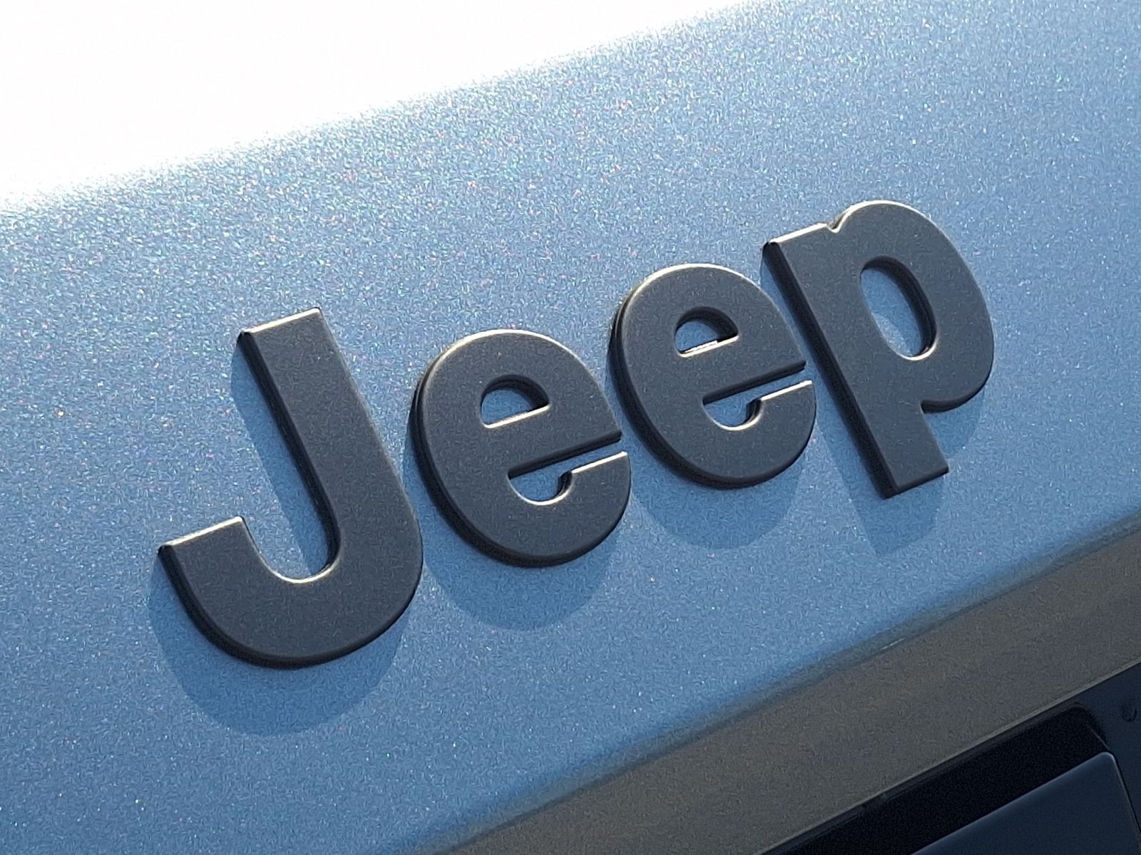 24 - Jeep Compass 1.2 turbo e-hybrid mhev 145cv altitude fwd edct6