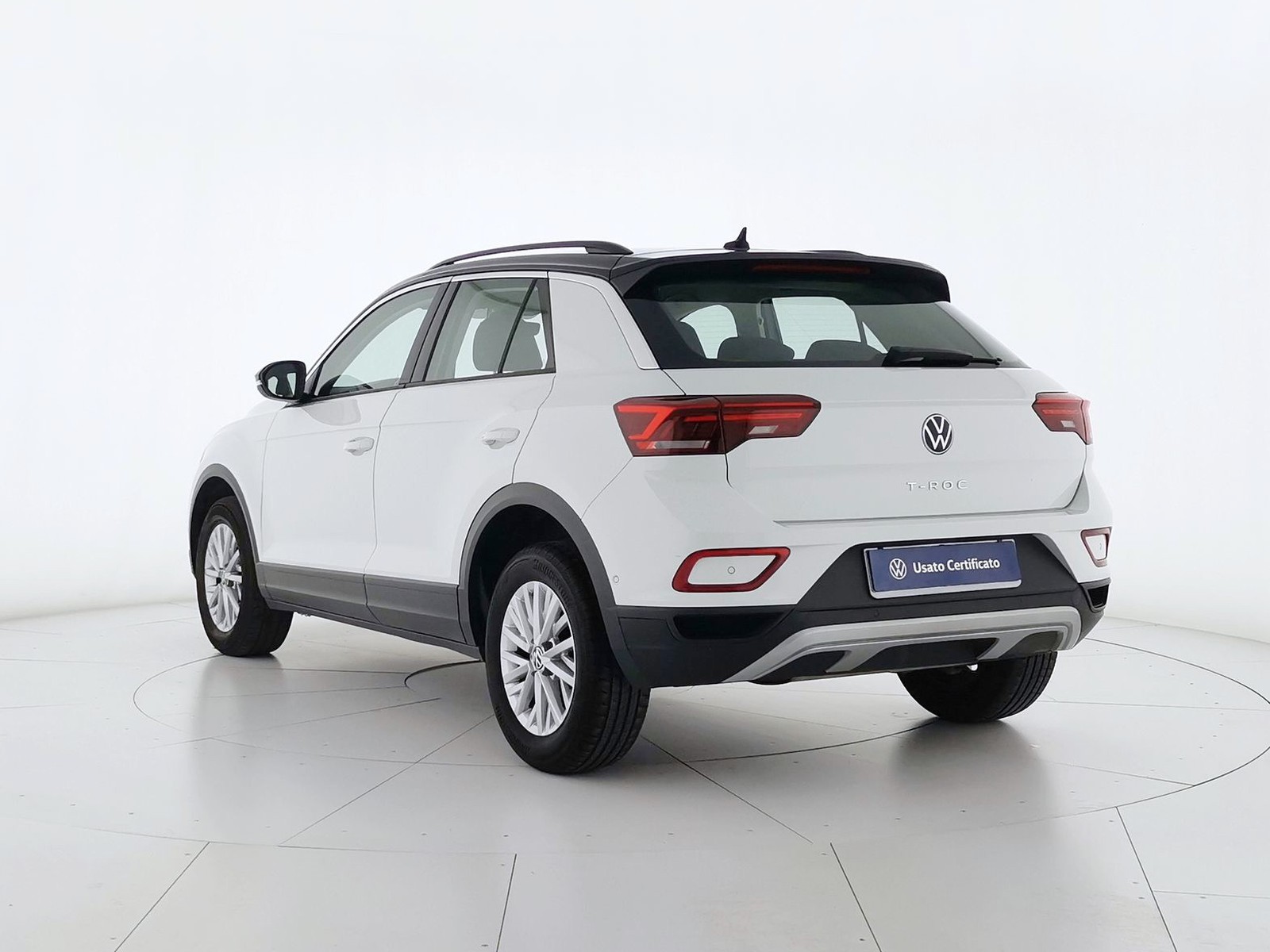 4 - Volkswagen T-Roc 2.0 tdi scr 150cv life dsg