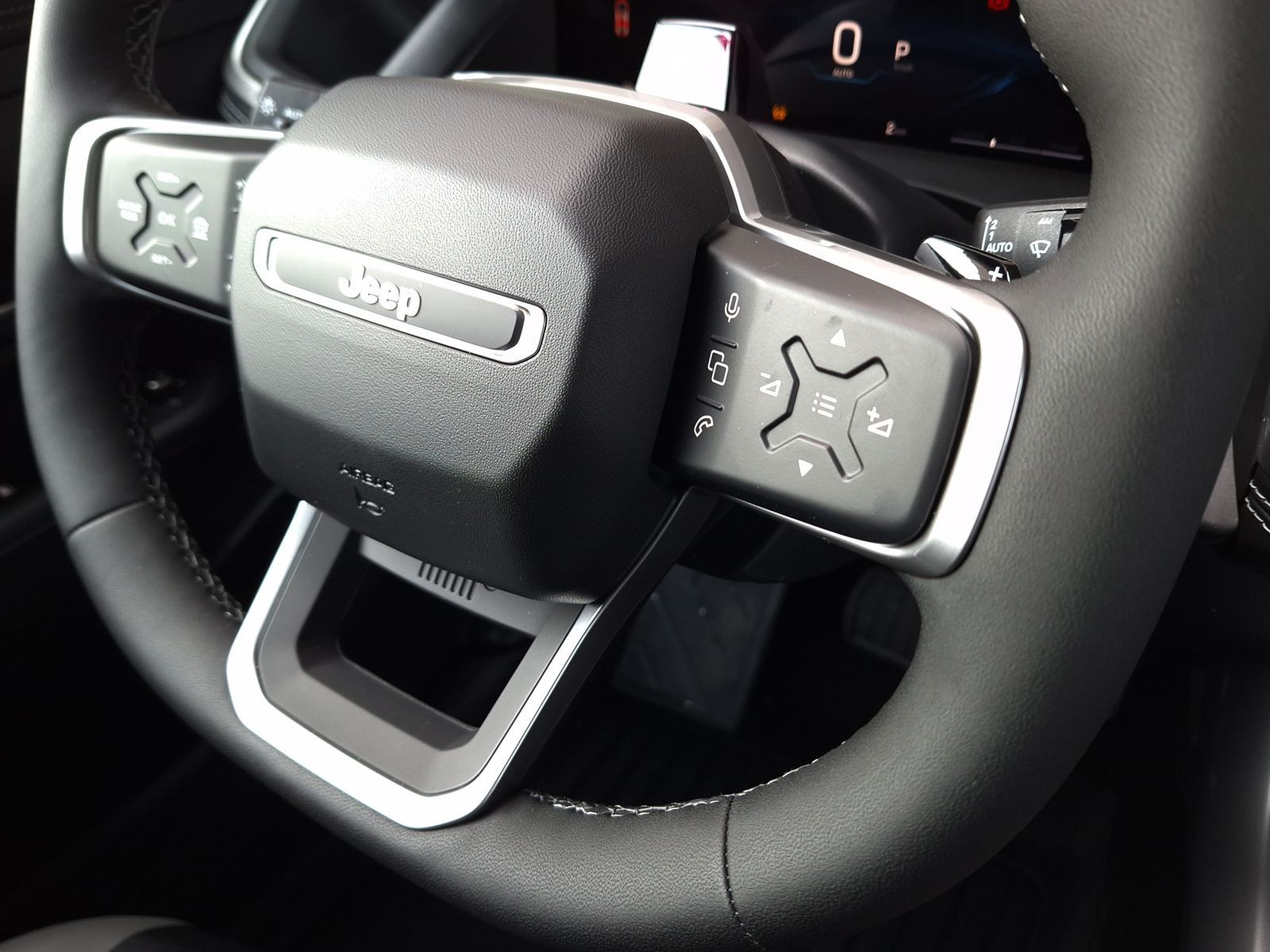 20 - Jeep Compass 1.2 turbo e-hybrid mhev 145cv first edition fwd edct6