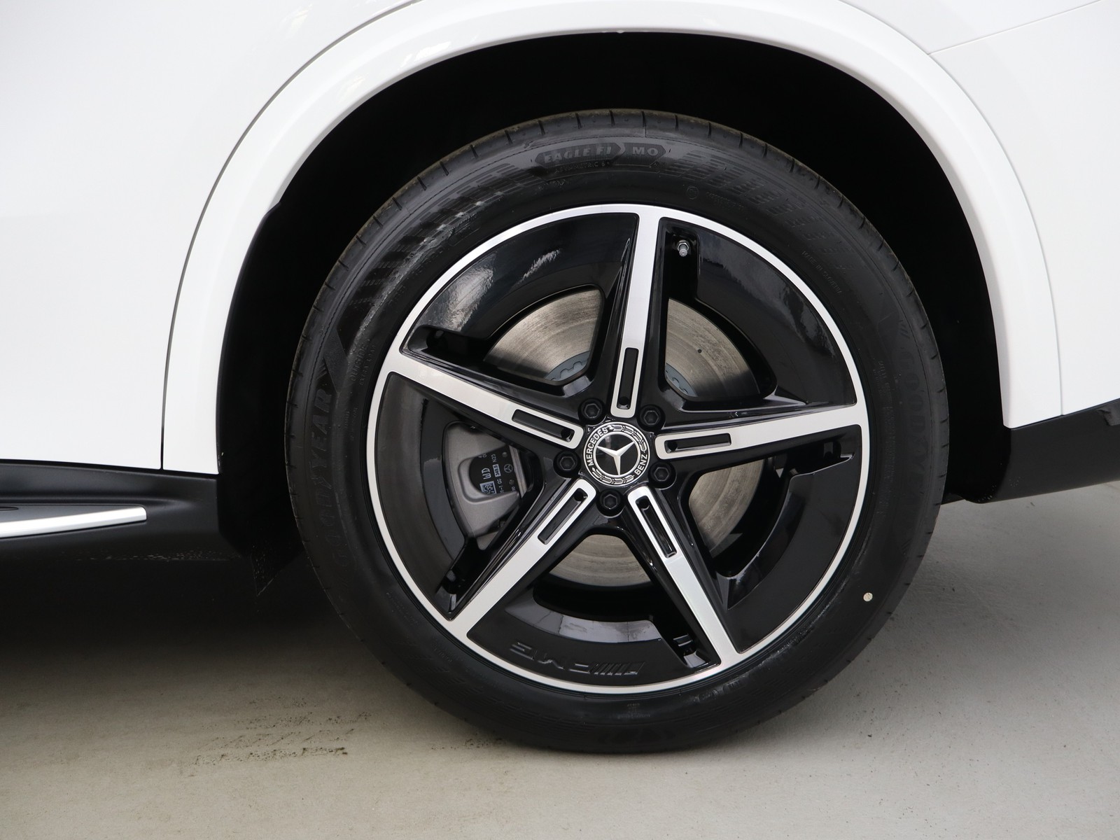 4 - Mercedes GLC eq 400 advanced plus 4matic