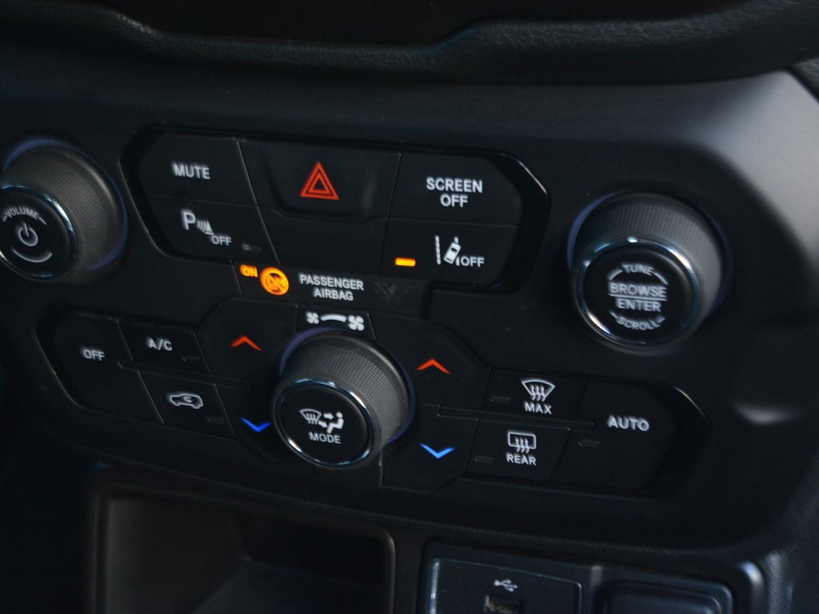 11 - Jeep Renegade 1.0 t3 limited 2wd
