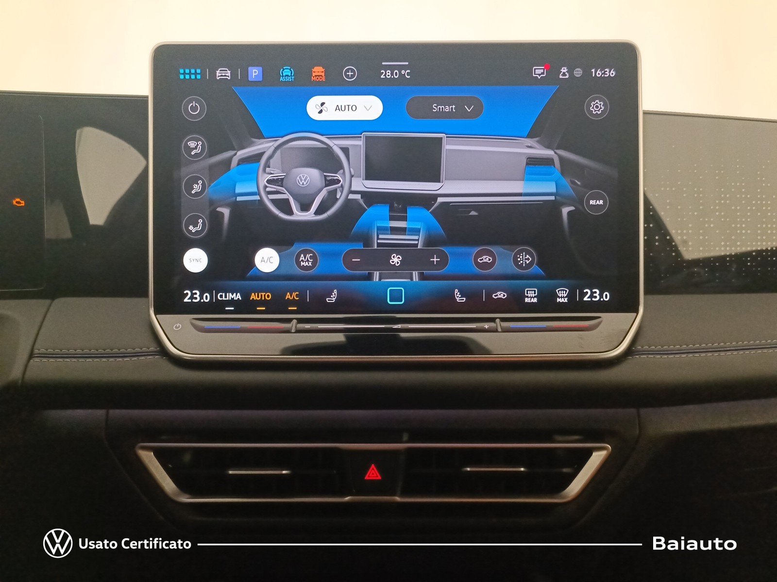 11 - Volkswagen Tiguan 2.0 tdi scr 150cv r-line dsg