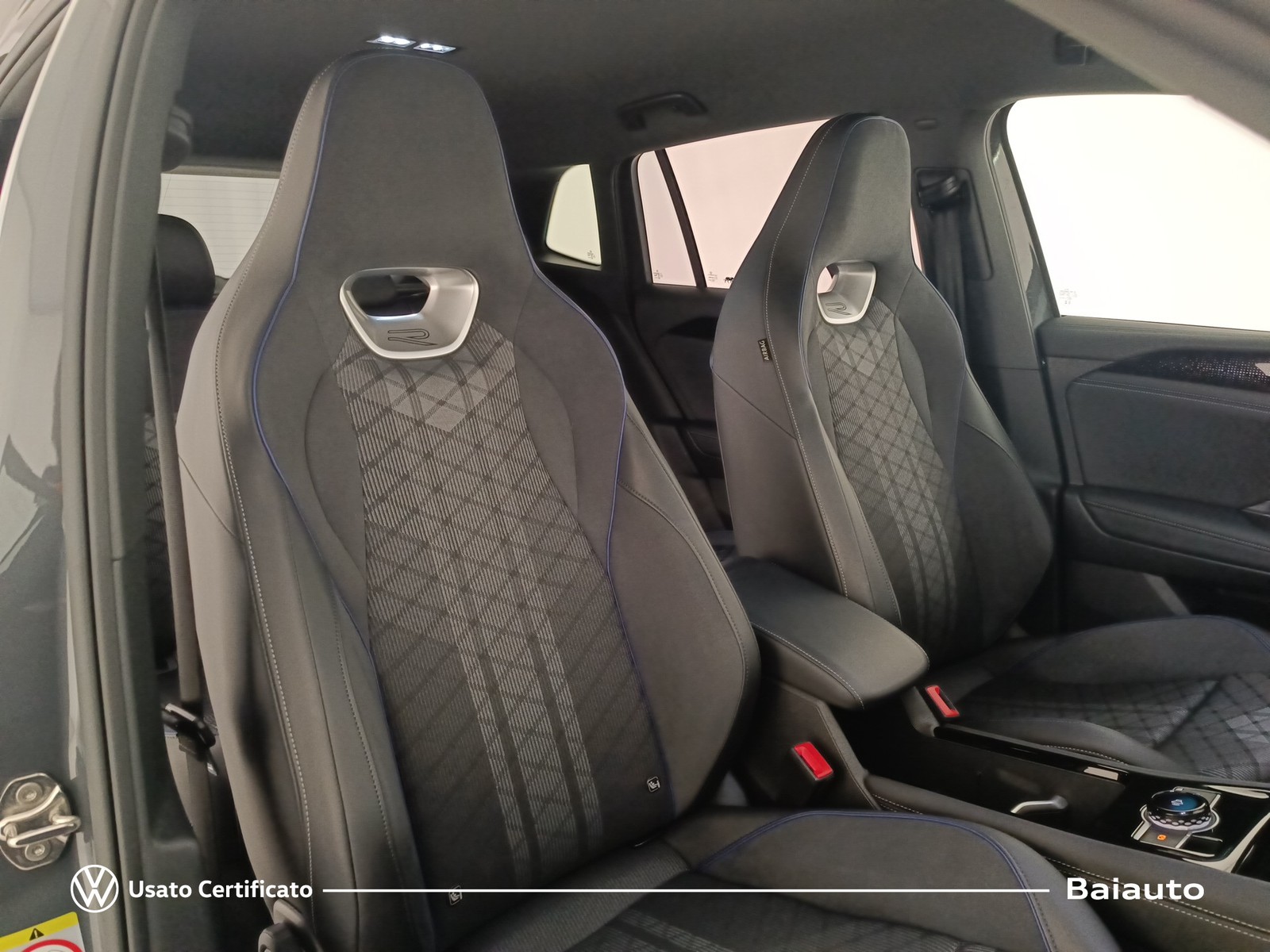 20 - Volkswagen Tiguan 2.0 tdi scr 150cv r-line dsg