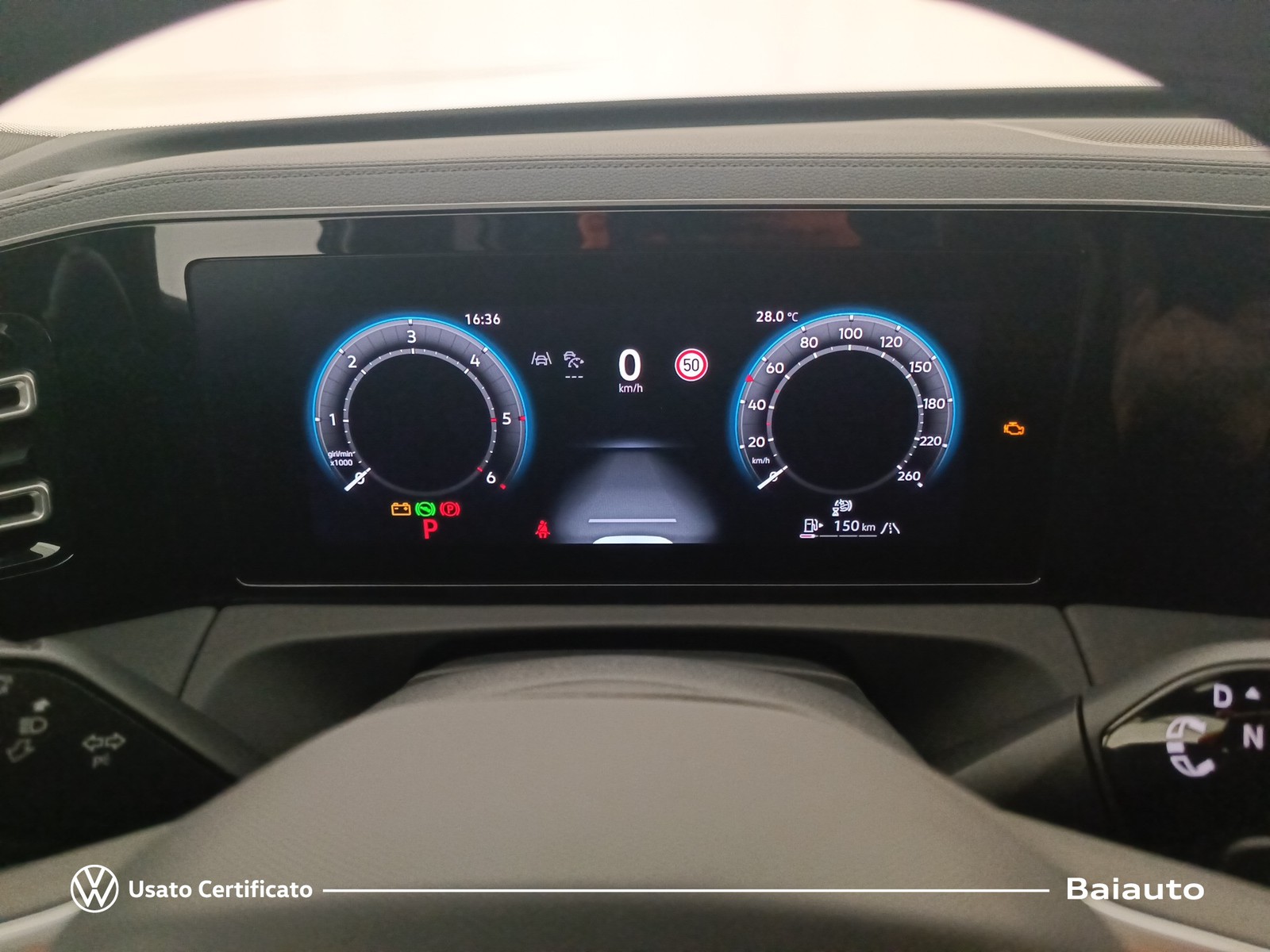 9 - Volkswagen Tiguan 2.0 tdi scr 150cv r-line dsg