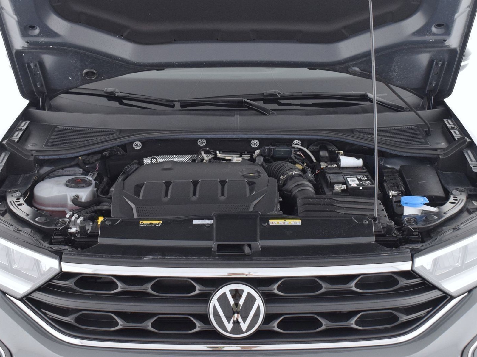 11 - Volkswagen T-Roc 2.0 tdi scr 115cv life