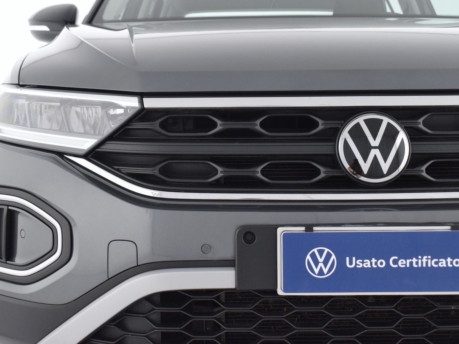 14 - Volkswagen T-Roc 2.0 tdi scr 115cv life