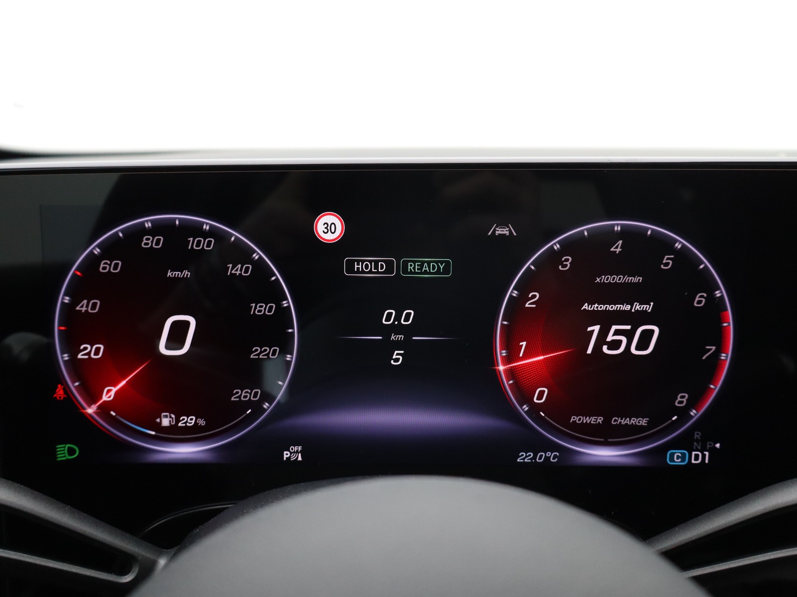 9 - Mercedes CLA 180 advanced plus auto