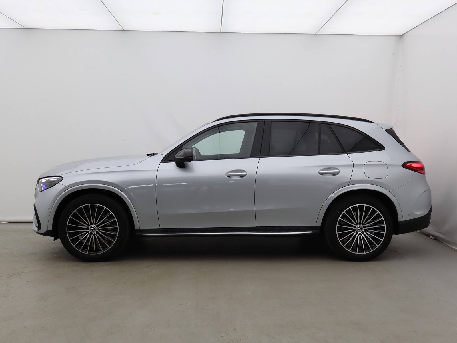 3 - Mercedes GLC suv 300 de plug in hybrid amg line advanced plus 4matic 9g-tronic