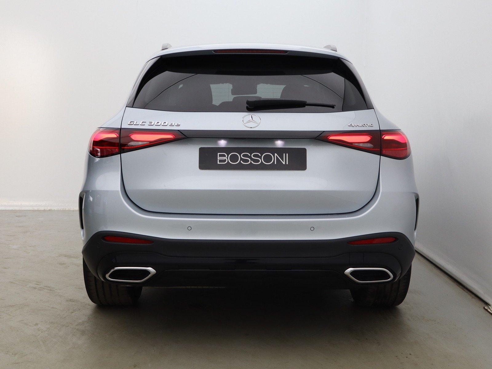 6 - Mercedes GLC suv 300 de plug in hybrid amg line advanced plus 4matic 9g-tronic
