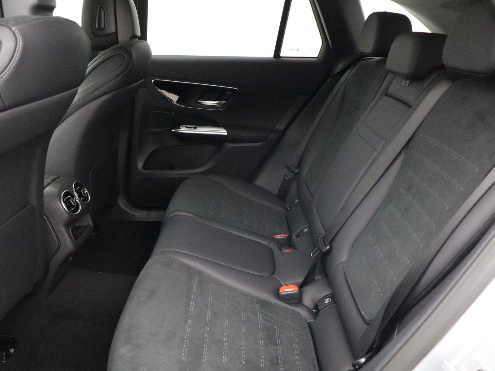 8 - Mercedes GLC suv 300 de plug in hybrid amg line advanced plus 4matic 9g-tronic