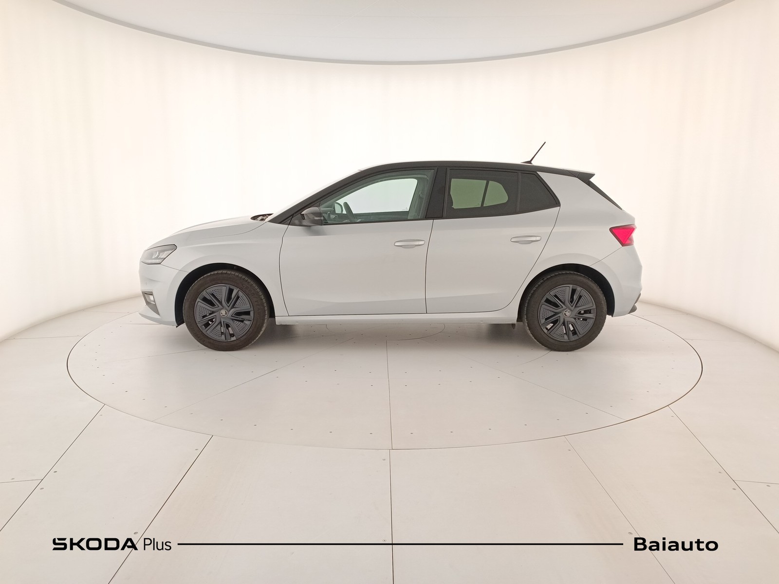 3 - Skoda Fabia 1.0 mpi 80cv 130 edition