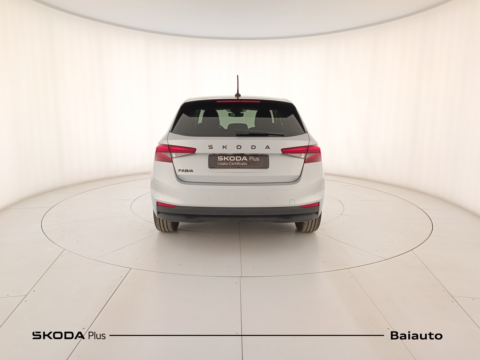 5 - Skoda Fabia 1.0 mpi 80cv 130 edition