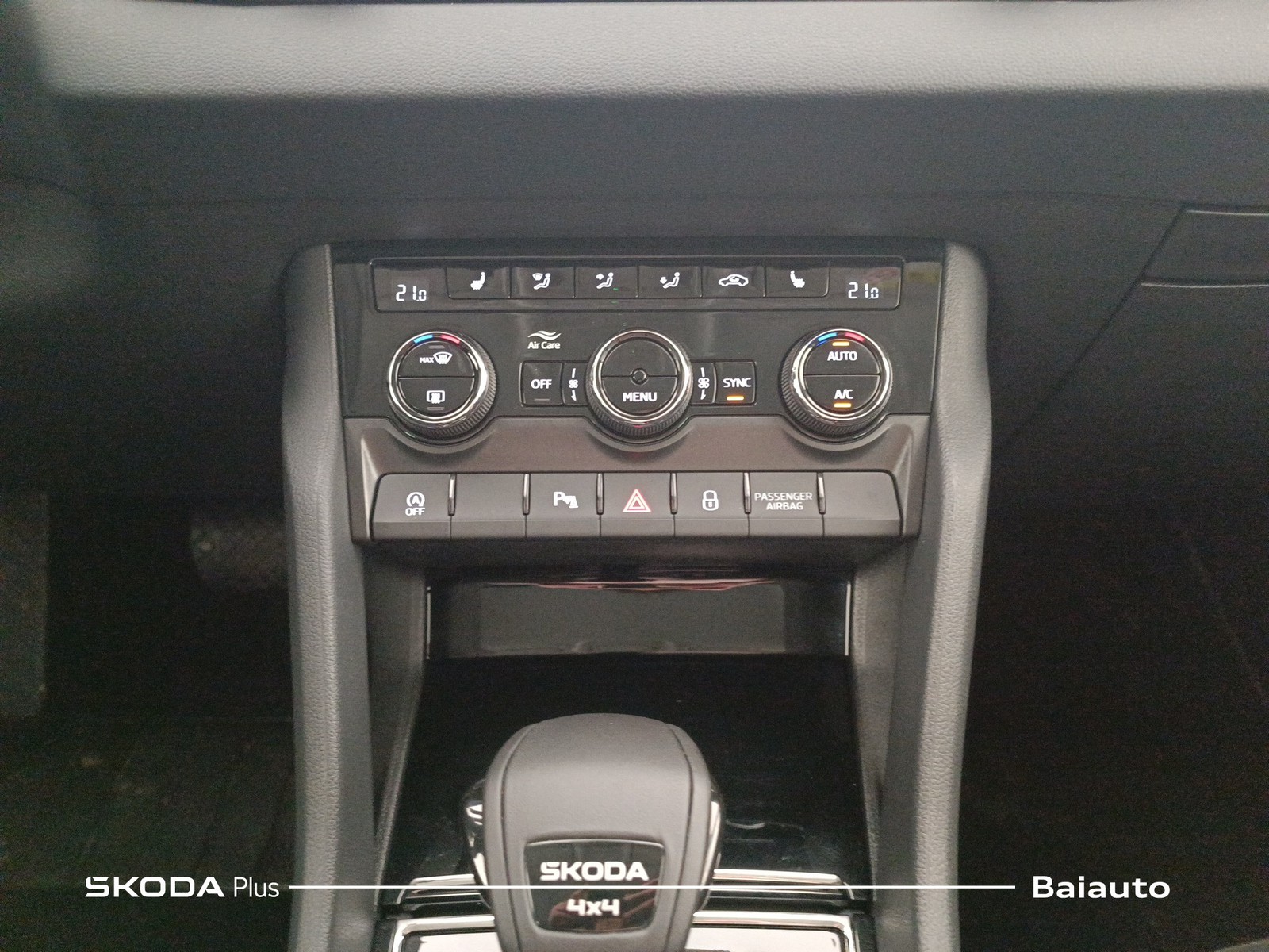 11 - Skoda Karoq 2.0 tdi evo scr 150cv executive 4x4 dsg