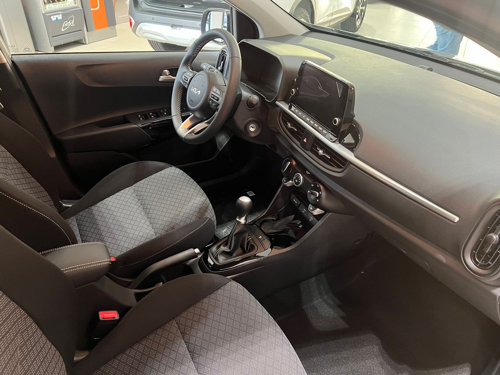 8 - Kia Picanto 1.0 gdi style