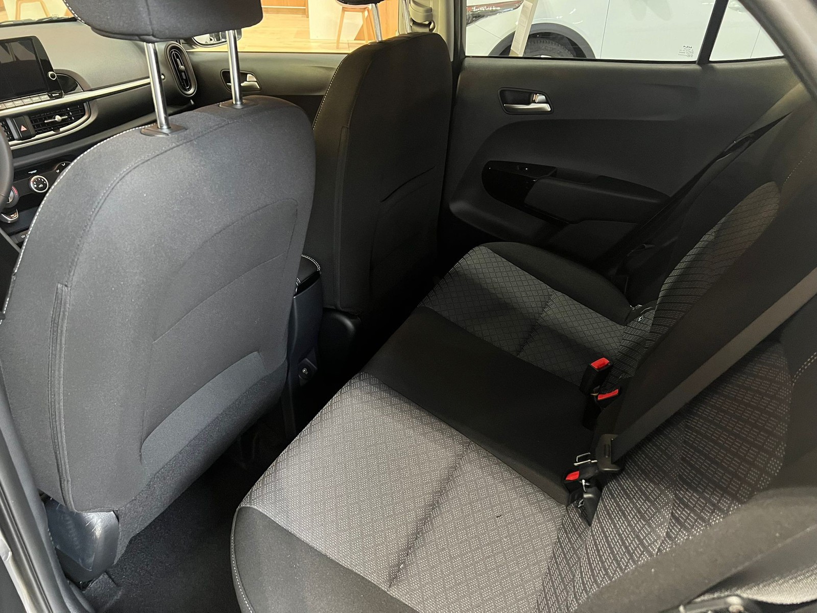 9 - Kia Picanto 1.0 gdi style