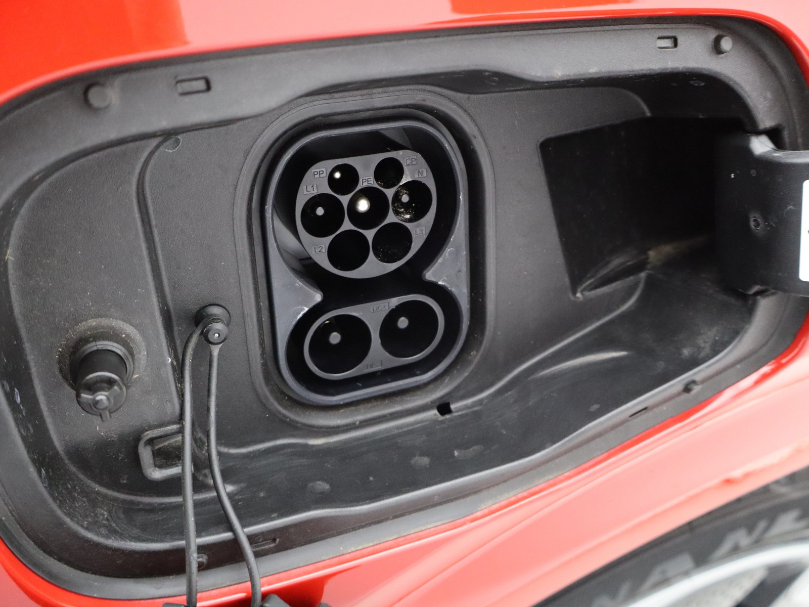 17 - Dongfeng Box 32,6 kwh style edition