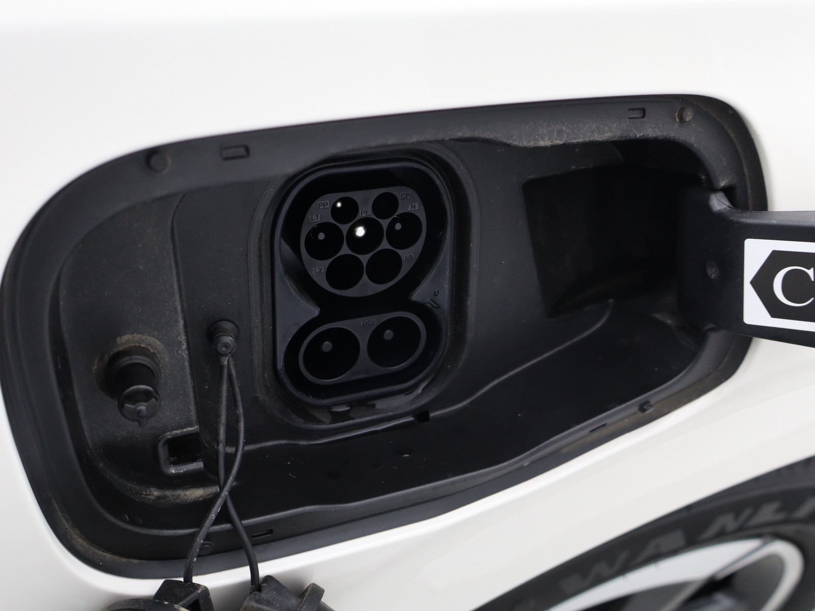 18 - Dongfeng Box 43,9 kwh premium edition