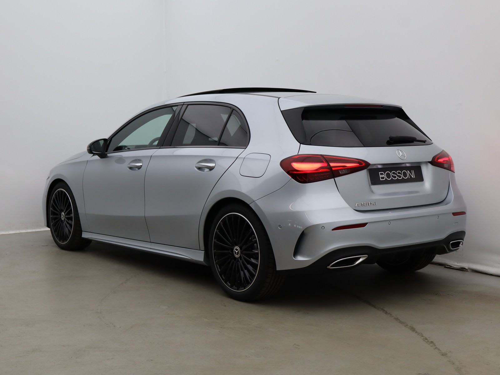 5 - Mercedes Classe A 180 d amg line premium speedshift dct amg 8g