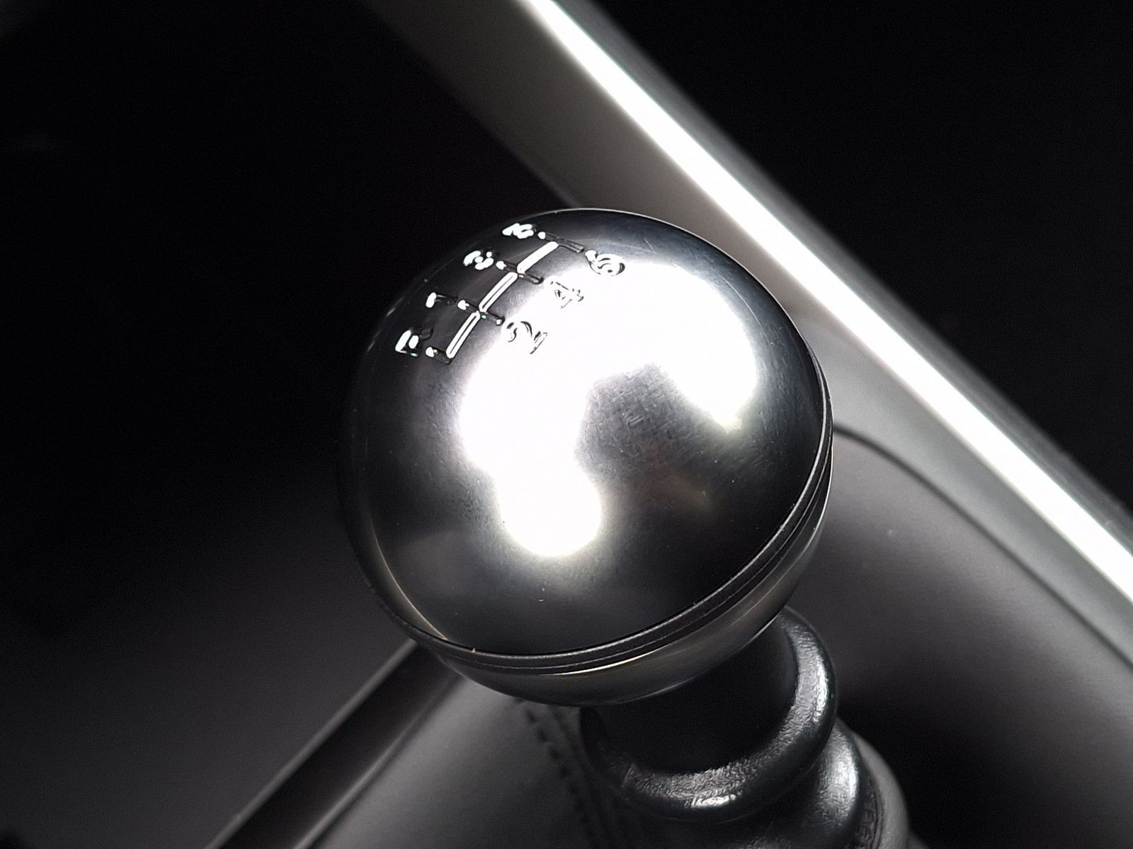 18 - Jeep Avenger 1.2 turbo 100cv summit fwd