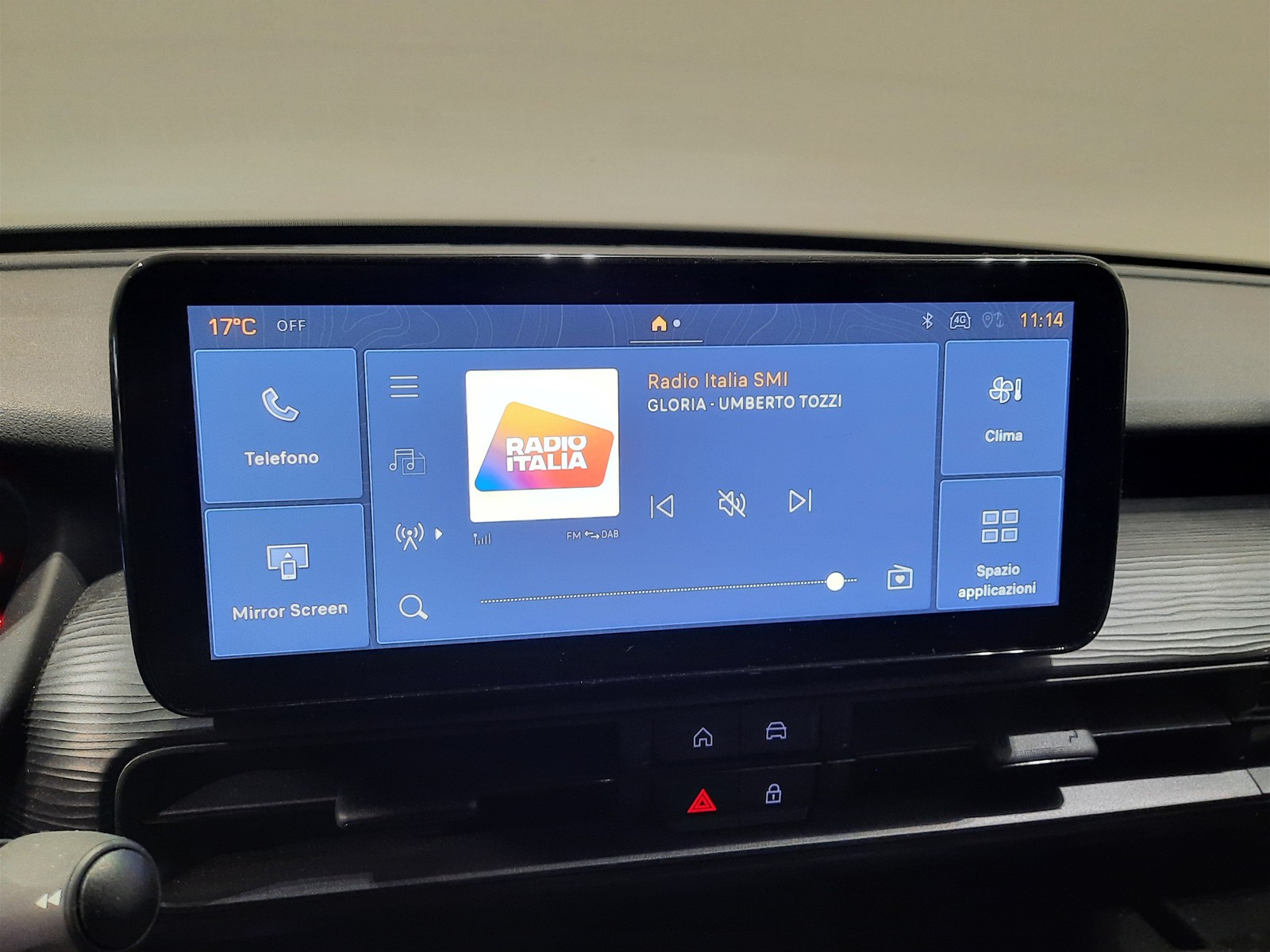 9 - Jeep Avenger 1.2 turbo 100cv longitude fwd