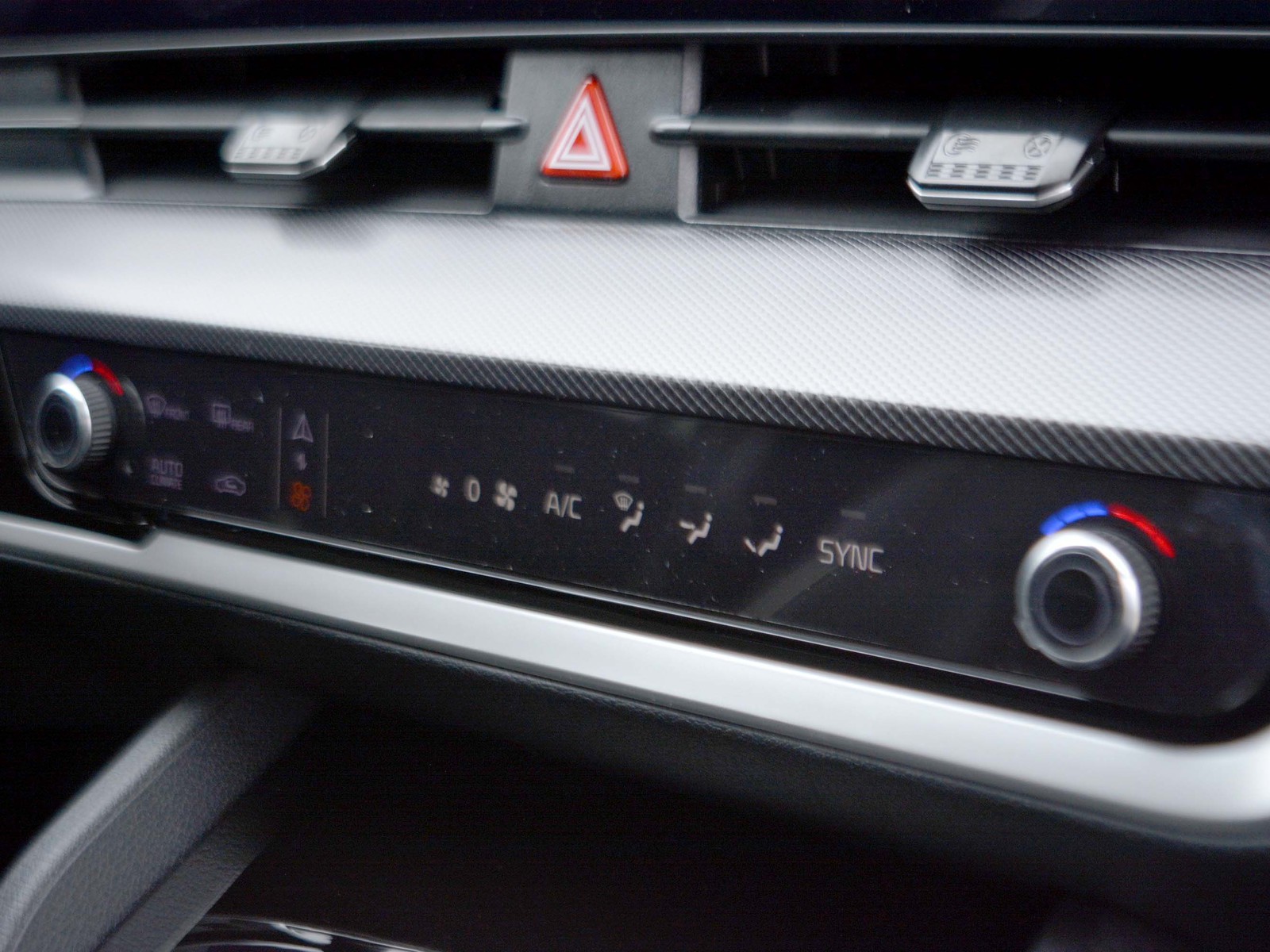 11 - Kia Sportage 1.6 crdi mhev gt-line dct