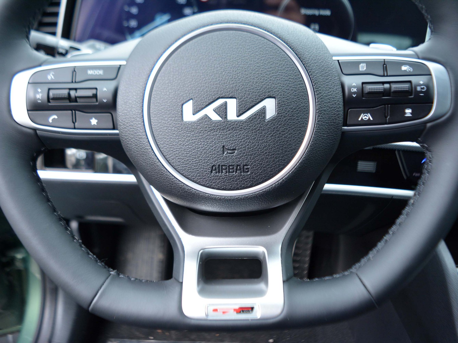 16 - Kia Sportage 1.6 crdi mhev gt-line dct