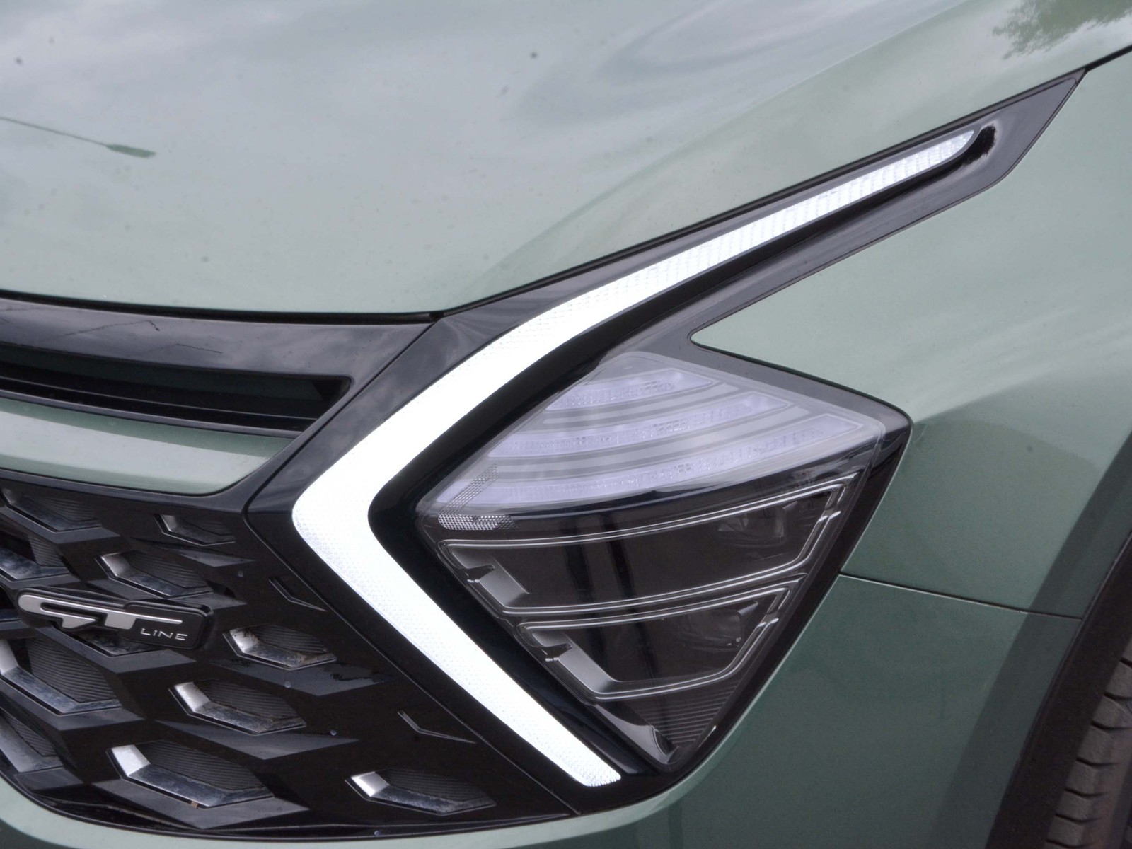 22 - Kia Sportage 1.6 crdi mhev gt-line dct