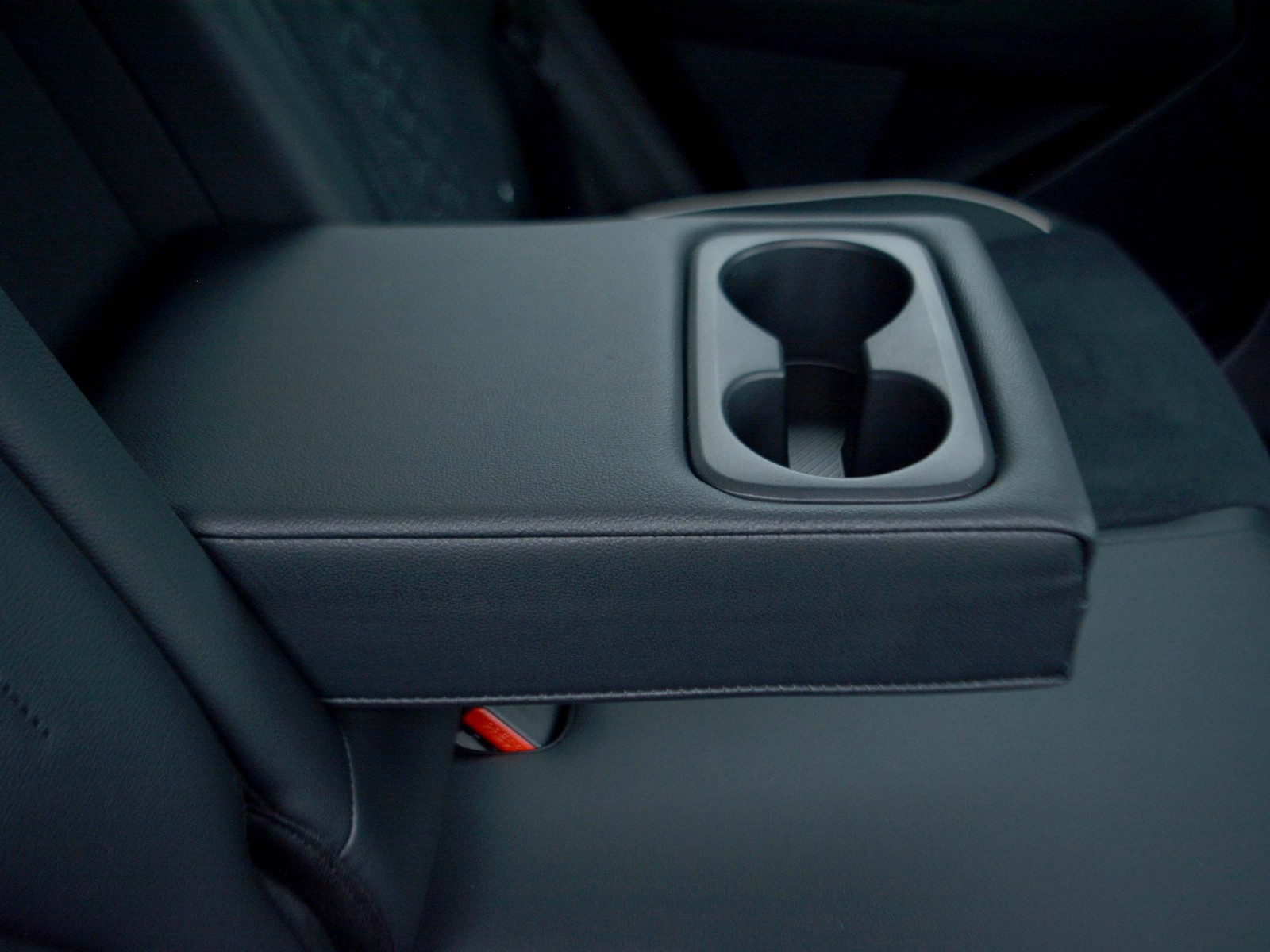 6 - Kia Sportage 1.6 crdi mhev gt-line dct