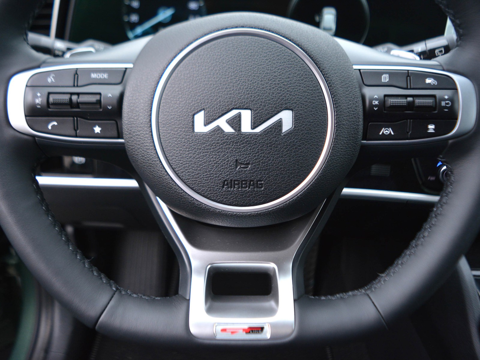 18 - Kia Sportage 1.6 t-gdi hev 210cv gt-line plus at6