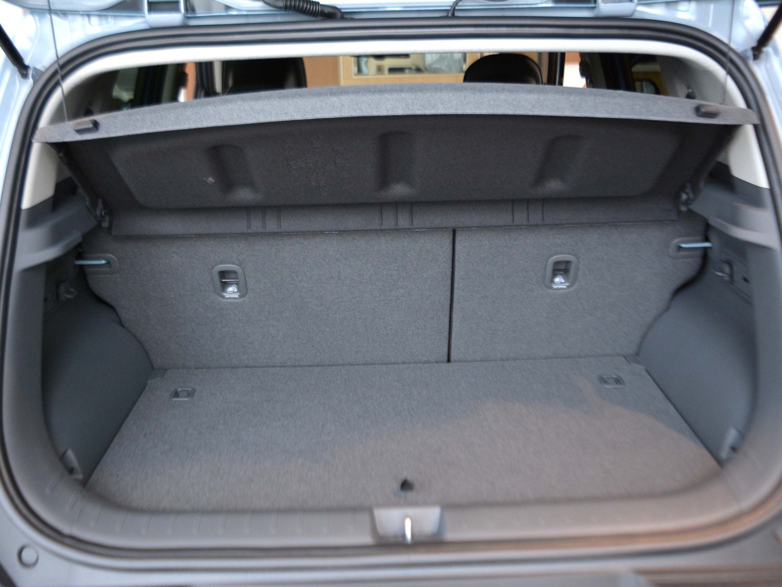 15 - Kia EV2 42,2 kwh earth obc 22kw