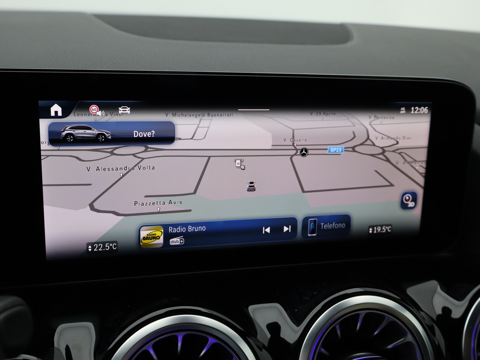 10 - Mercedes GLA 180 d progressive advanced plus 8g-dct