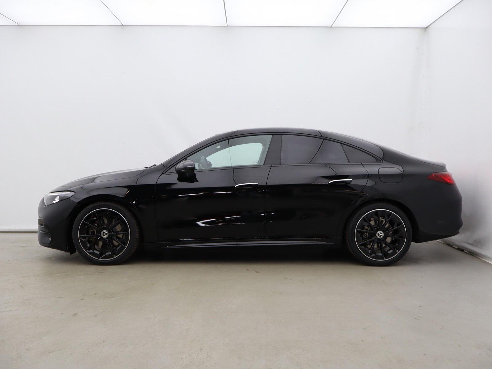 3 - Mercedes CLA 200 advanced plus auto